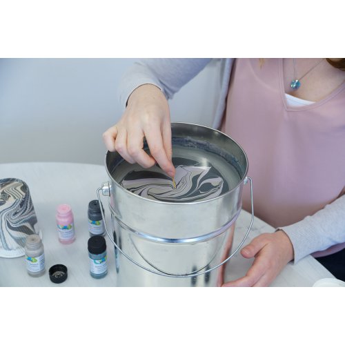 Mramorovací barva Magic Marble 20 ml MADEMOISELLE RŮŽOVÁ - 732_KREUL_Marmorierfarben_matt_Becher_Step 3.jpg