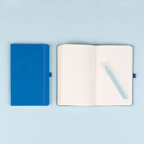Notes Modrý, linkovaný, 13 × 21 cm - obrázek