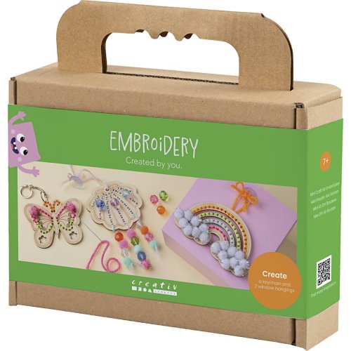 Kreativní sada vyšívání dřevěných figurek - MOTÝL, DUHA, MUŠLE - obrázek